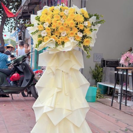 Vòng Hoa Chia Buồn Thành Kính – Hoa Tươi Viếng Tang